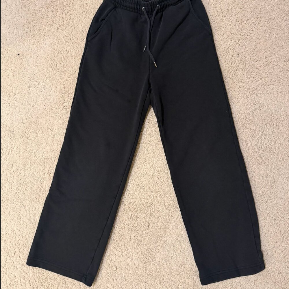 sweatpants